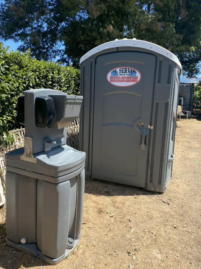 M servin portable toilet img 2 (1)